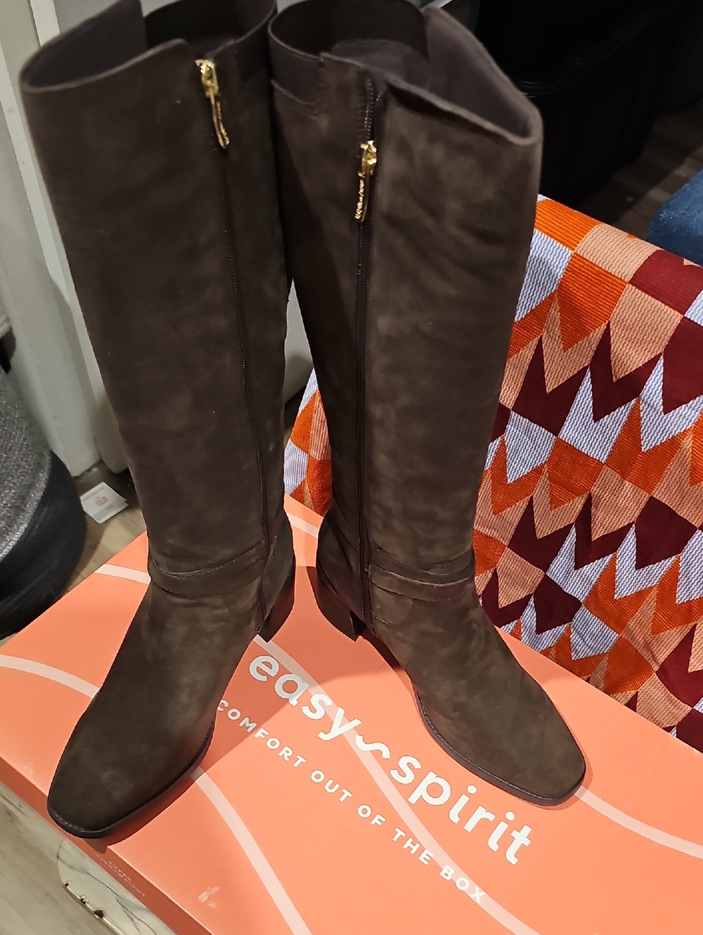 Easy Spirit Dark Brown Suede Knee High Boots with Buckle. Ladies Size 9 - Picture 9 of 12